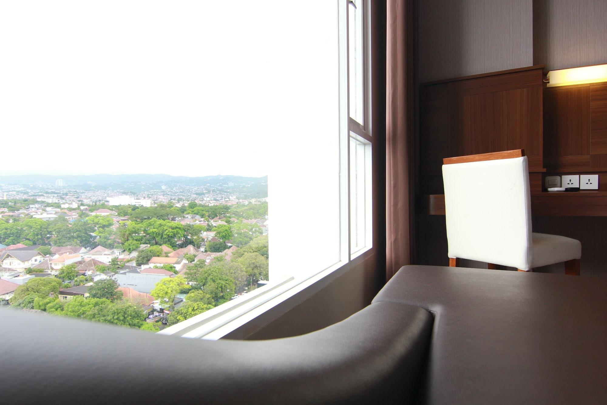 Grand Tebu Hotel Bandung Buitenkant foto